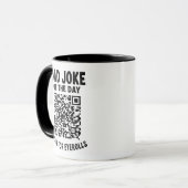 ウザダジャレQRコードで目を回す  マグカップ (正面左)