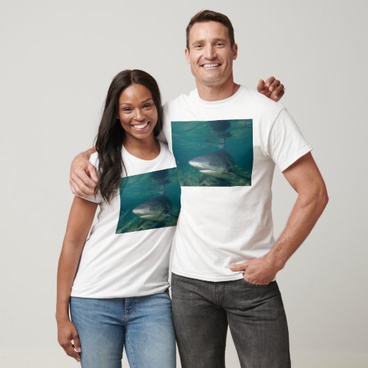 ウシザメ Tシャツ (ユニセックス)