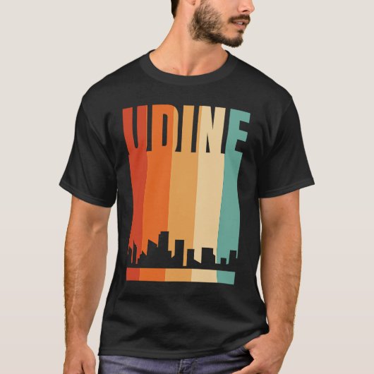 ウジンのスカイライン Tシャツ (正面)