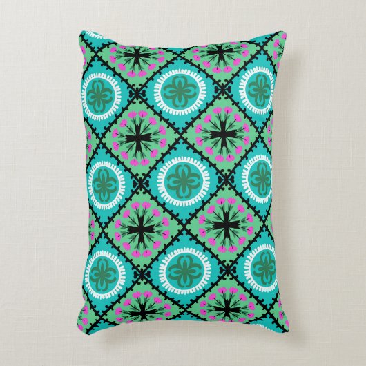 ウズベク族およびカザフスタン人のモチーフのSuzaniパターン アクセントクッション (正面(垂直))