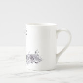 ウズラ家族の夕べの散歩 ボーンチャイナマグカップ (右)