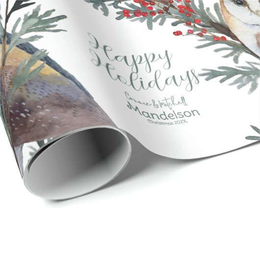 ウッズの中のバーンドクロウに名前を追加ハッピーホリデー ラッピングペーパー (ロールコーナー)