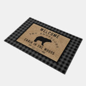 ウッズ素朴ズの家族名のベアーウェルカムキャビン ドアマット (アングル)