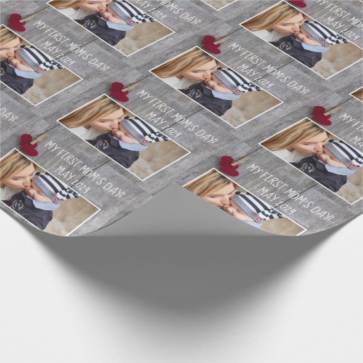 ウッドクール探し赤いハートファースト・ママの日写真 ラッピングペーパー (角)