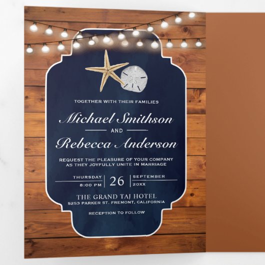 ウッドネイビーブルースターフィッシュサンドドルビーチ結婚式 三つ折り招待状 (内部最初)