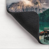 ウッドハウス湖の真ん中に山を見下ろす マウスパッド (コーナー)