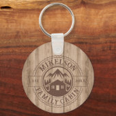 ウッドパーソナライズされた素朴ファミリーキャビン キーホルダー (正面)
