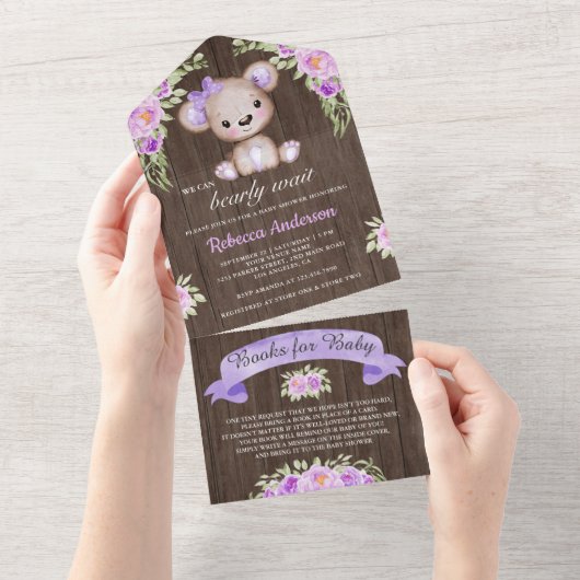 ウッドパープル素朴フローラテディベア赤ちゃんシャワー オールインワン招待状 (貼ってはがせる)
