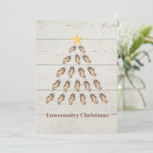 ウッドプランク上の低地オイスタークリスマスツリー シーズンカード (スタンド正面)