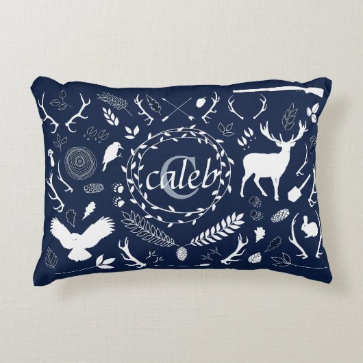 ウッドラパーソナライズされたンド男の赤ちゃん子供部屋デコール アクセントクッション (正面)