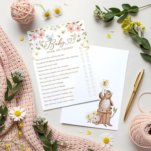 ウッドランドの上または下のクマ赤ちゃんシャワーゲームカード 招待状