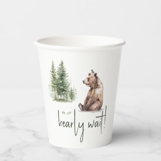 ウッドランドの動物の私たちは赤ちゃんのシャワーを待つことができる 紙コップ (正面)
