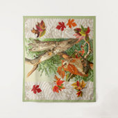 ウッドランドの紅葉の間のフクロウ タペストリー (正面)