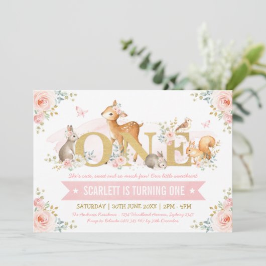 ウッドランドアニマルズピンク金ゴールドフローラ1st誕生日 招待状 (スタンド正面)