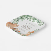 ウッドランドアニマルズホワイトワイルドワンベビーシャワー ペーパープレート (傾斜あり)