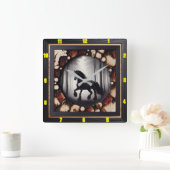 ウッドランドパーソナライズされたキャンターチャレッド木材フリージアン スクエア壁時計 (ホーム)