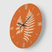 ウッドランドファーンパターンパステルと深いオレンジ ラージ壁時計 (傾斜)