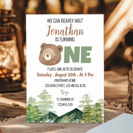 ウッドランドベア私たちは最初の誕生日を待つことができる 招待状