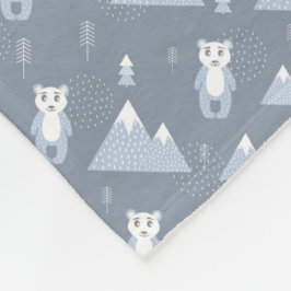 ウッドランドベア、山、木と矢の飛び散り フリースブランケット