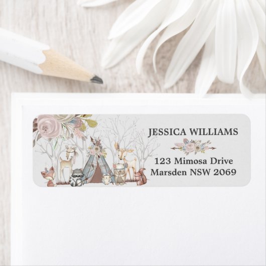 ウッドランド動物ベビーシャワー誕生日パーティーフローラ ラベル (インサイチュ)