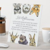 ウッドランド動物赤ちゃんシャワー深夜おむつ 台座サイン (インサイチュ)