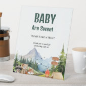 ウッドランド素朴動物の赤ちゃんシャワーお気に入りのサイン 台座サイン (インサイチュ)