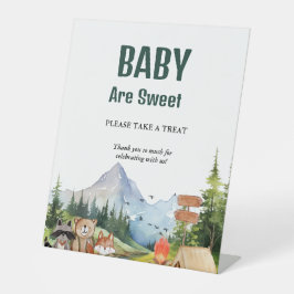 ウッドランド素朴動物の赤ちゃんシャワーお気に入りのサイン 台座サイン