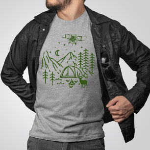 ウッドランド飛行機の山、松の木、レトロ、田舎風 Tシャツ
