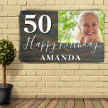 ウッド素朴写真50th Birthday Partyバナー 横断幕<br><div class="desc">ウッド素朴写真50thバースデーパーティーのバナー。50歳素晴らしの誕生日パーティーに署名しカスタムて、文字のトレンディーのスクリプトの名前。背景は濃い木目の質感で、文字は白色。あなたの写真、あなたの名前と年齢とバナーをパーソナライズし、独自の誕生日パーティバナーを作る。</div>