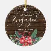 ウッド素朴初めてのクリスマス婚約したオーナメントギフト セラミックオーナメント (正面)