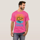 ウフィッシャーマンの方が魚釣りの夕日 Tシャツ (正面フル)