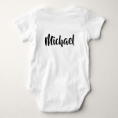 ウフ!装飾文字パーソナライズされた ベビーボディスーツ (裏面)