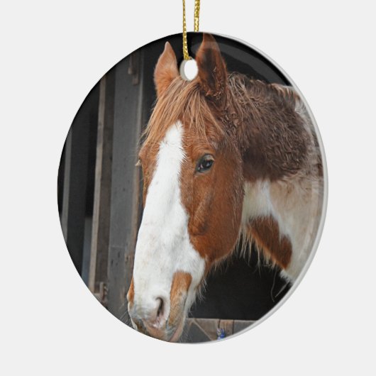 ウマが大好きな女の子だけの農場でジンジャーホース セラミックオーナメント (左)
