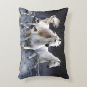 ウマランニングーズ装飾用クッション アクセントクッション (正面(垂直))