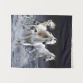 ウマランニングーズ装飾用クッション タペストリー (正面(横))