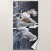 ウマランニングーズ装飾用クッション ビーチタオル (正面)