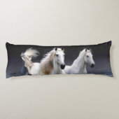 ウマランニングーズ装飾用クッション ボディピロー (裏面)