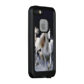 ウマランニングーズ装飾用クッション LifeProof iPhoneケース (裏面/右)
