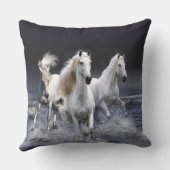 ウマランニングーズ クッション (裏面)