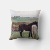 ウマ・イン・ア・メドウ，エドガー・デガ クッション (裏面)