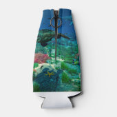 ウミガメが海を泳地中海のぐ ボトルクーラー (裏面)