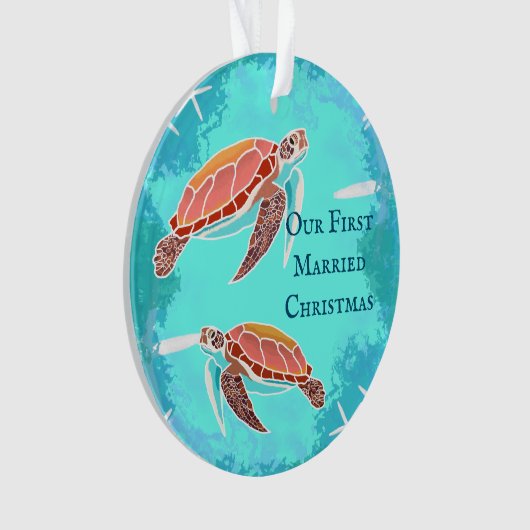 ウミガメのカップルの最初の結婚したクリスマス オーナメント (正面)