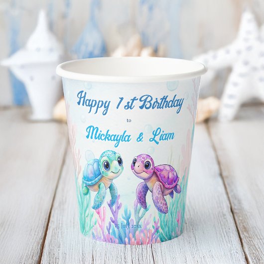 ウミガメの下で青い双子の誕生日 紙コップ