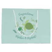 ウミガメの赤ちゃんシャワーの下 ラージペーパーバッグ (裏面)