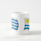 ウルグアイの波状の旗 コーヒーマグカップ (中央)