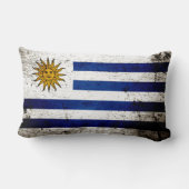 ウルグアイの黒くグランジな旗 ランバークッション (裏面)