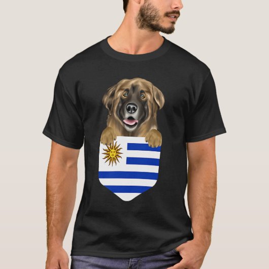 ウルグアイ国旗Leonberger Dog In Pocket Tシャツ (正面)
