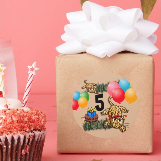 ウルトラキュートレオパードサファリ誕生日ステッカー ラウンドシール (パーティー)