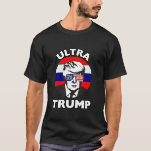 ウルトラトランプアメリカ国旗の愛国的7月4日 Tシャツ