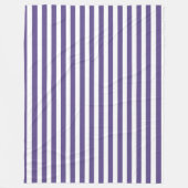 ウルトラバイオレットとホワイトキャンディストライプー フリースブランケット (正面)